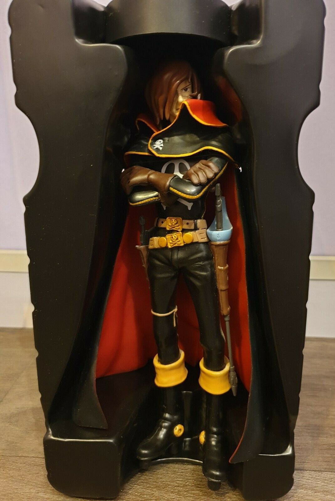 Achat Internet reçu= figurine ALBATOR 26cm en boite japonaise
